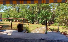 Chalet Au Milieu De La Foret Avec Lac A Proximite