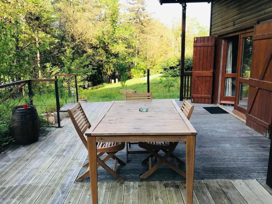 Chalet Au Milieu De La Foret Avec Lac A Proximite Layrac Extérieur photo